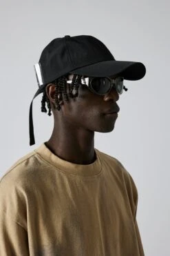 Hybrid Cap -Style On Boards 221209 HAYDEN ECOMM 41 0202 6627784d 1d19 42b4 baf2 19c410a60880