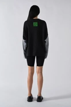 Merino Post Wave 2 Tone Knitted Sweater -Style On Boards 41 b98ed685 5ac0 4b5a a8bc 9f32192aa5b2