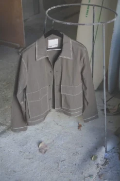 Prospect Cinch Cropped Jacket - Thyme -Style On Boards DSCF3057 db6fa89a 4c12 4cb3 9f0d f49ecb82b297 scaled