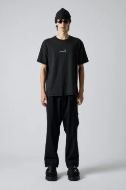 Shapers Logo Tee - Symbol - Black -Style On Boards HS 22AP 1004 SHAPERS TEE FACTORY STUDIO BLACK FRONT f1787bda 9be3 4479 8679 34677fa63b21