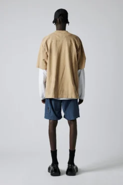 Volume Tee - Ash Brown Spray -Style On Boards HS 22AP 1007 VOLUME TEE SPRAY BROWN SPRAY BACK cd80597d 803d 4f47 a2a9 30eb6a77fe9a