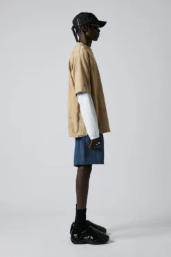 Volume Tee - Ash Brown Spray -Style On Boards HS 22AP 1007 VOLUME TEE SPRAY BROWN SPRAY SIDE 270d2991 9f71 4c7c 9df7 fb5913301016