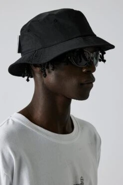 Hybrid Hat 12 Hybrid Hat -Style On Boards HS 22AP 1046 BUCKET HAT HYBRID BLACK SIDE1 de8d91b3 e0f9 4eb8 819c 8e3e5301d42a