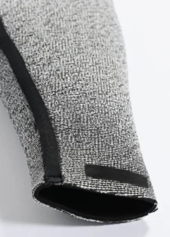 HAYDENSHAPES BY DION LEE MENS FULLSUIT CHESTZIP 5/4MM HOOD -Style On Boards Haydenshapes By Dion Lee Square Arm Internal Detail 8ca599a2 210c 4ef4 9b21 c3c4d4cc1bf6 scaled