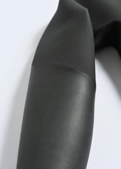 HAYDENSHAPES BY DION LEE WOMENS MODULAR LS CROP TOP 2MM -Style On Boards Haydenshapes By Dion Lee Top Arm Detail 2