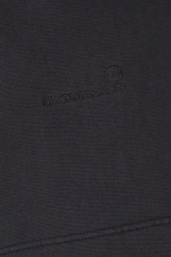 Resin Hooded Sweater - Black -Style On Boards IMG 4022 b29239a9 a9f6 4357 86b5 cfbd96c296e8